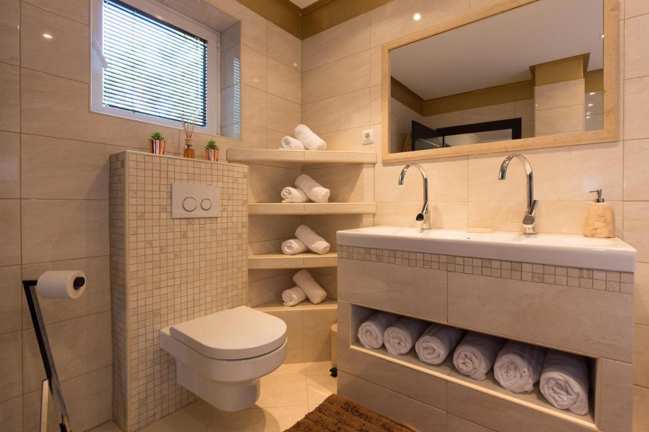 Deluxe Sea View Apartment Mate Balote غييكا المظهر الخارجي الصورة