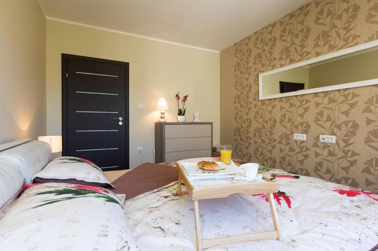 Deluxe Sea View Apartment Mate Balote غييكا المظهر الخارجي الصورة