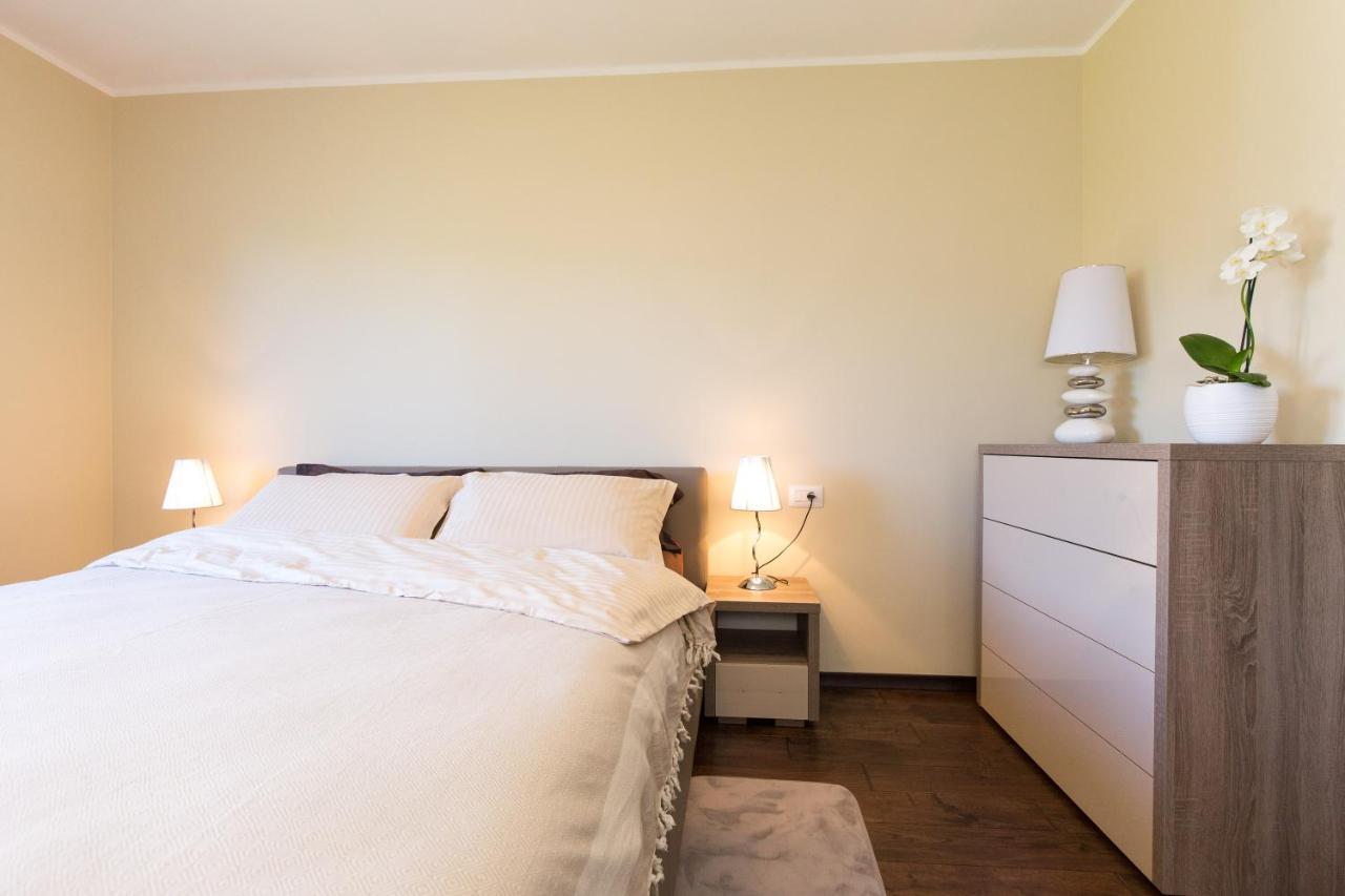 Deluxe Sea View Apartment Mate Balote غييكا المظهر الخارجي الصورة