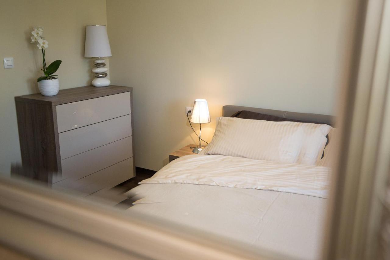 Deluxe Sea View Apartment Mate Balote غييكا المظهر الخارجي الصورة